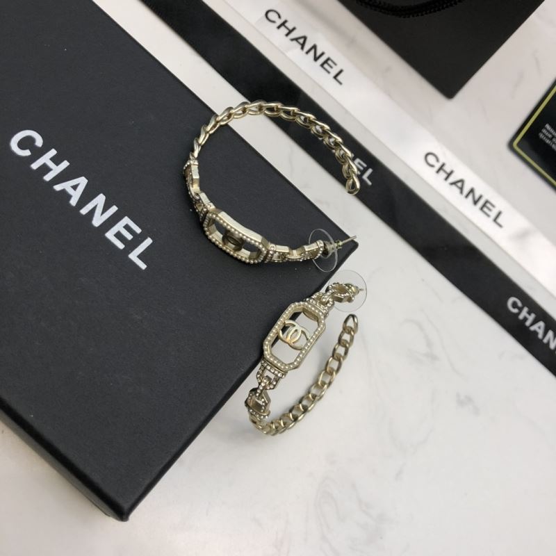 Ch**el earrings